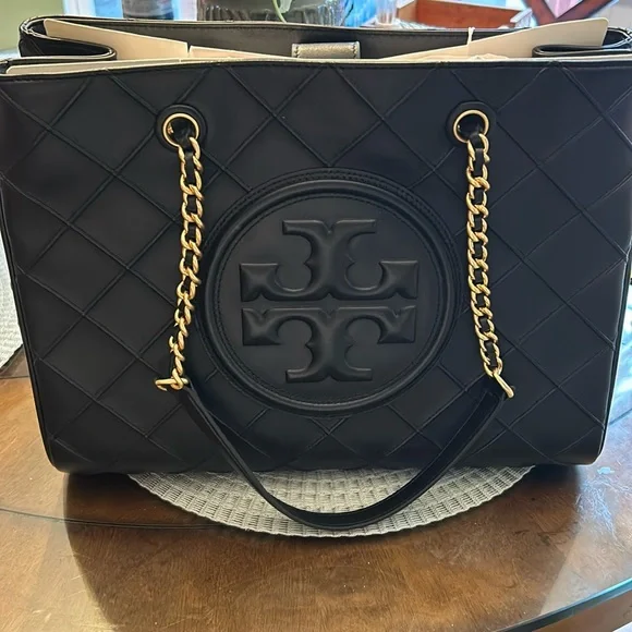 Tory Burch handbag - Picture 1 of 8